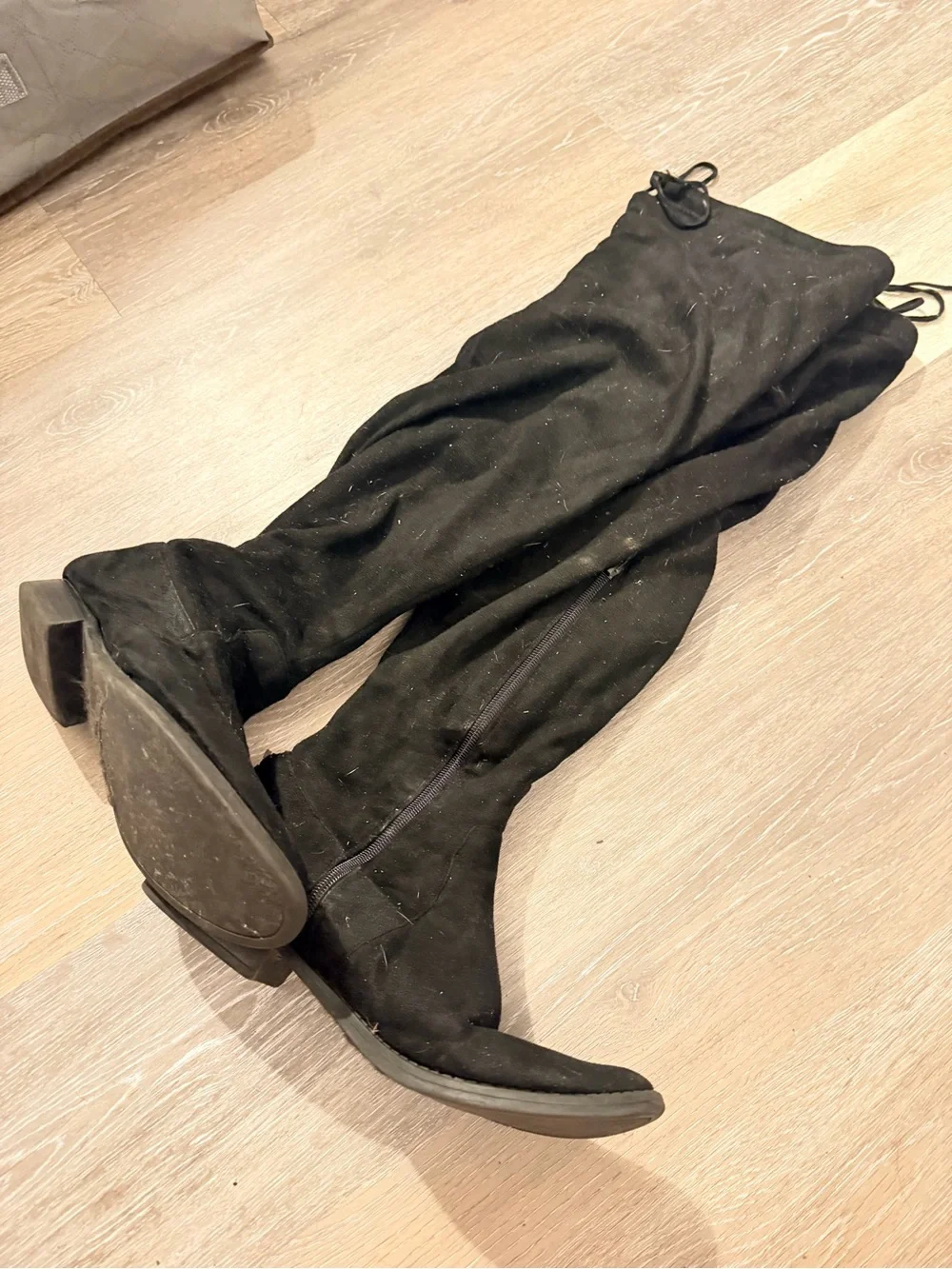 Black Over-the-Knee Women's Boots - Suede Look
